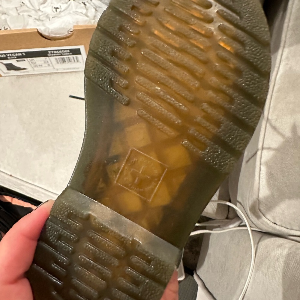Doc Martins Toddler 1460 Vegan **worn once** - Picture 5 of 6